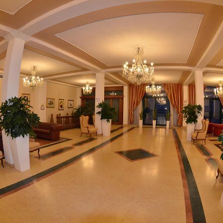 Grand Hotel Montesilvano Marina מראה חיצוני תמונה