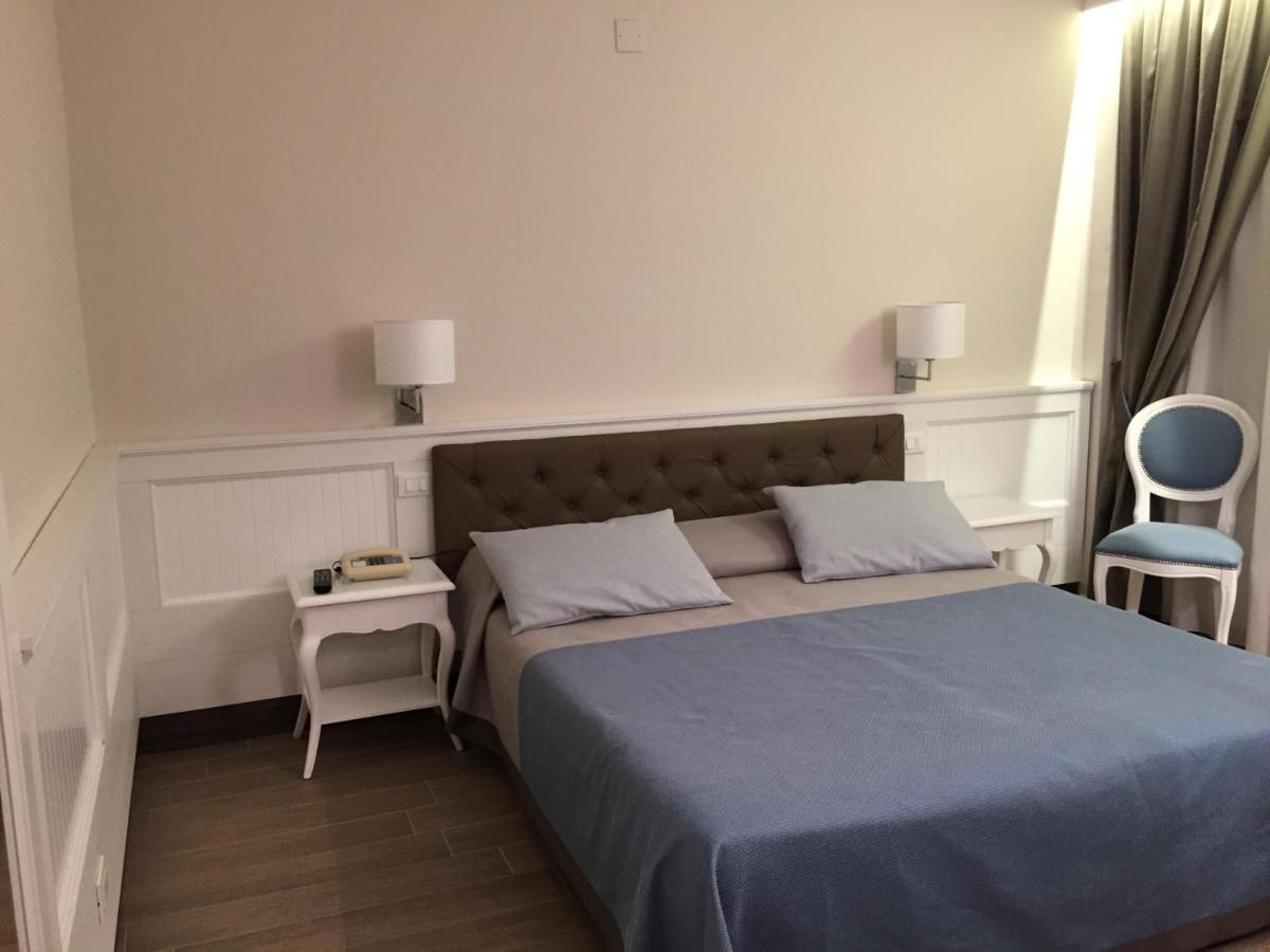Grand Hotel Montesilvano Marina מראה חיצוני תמונה