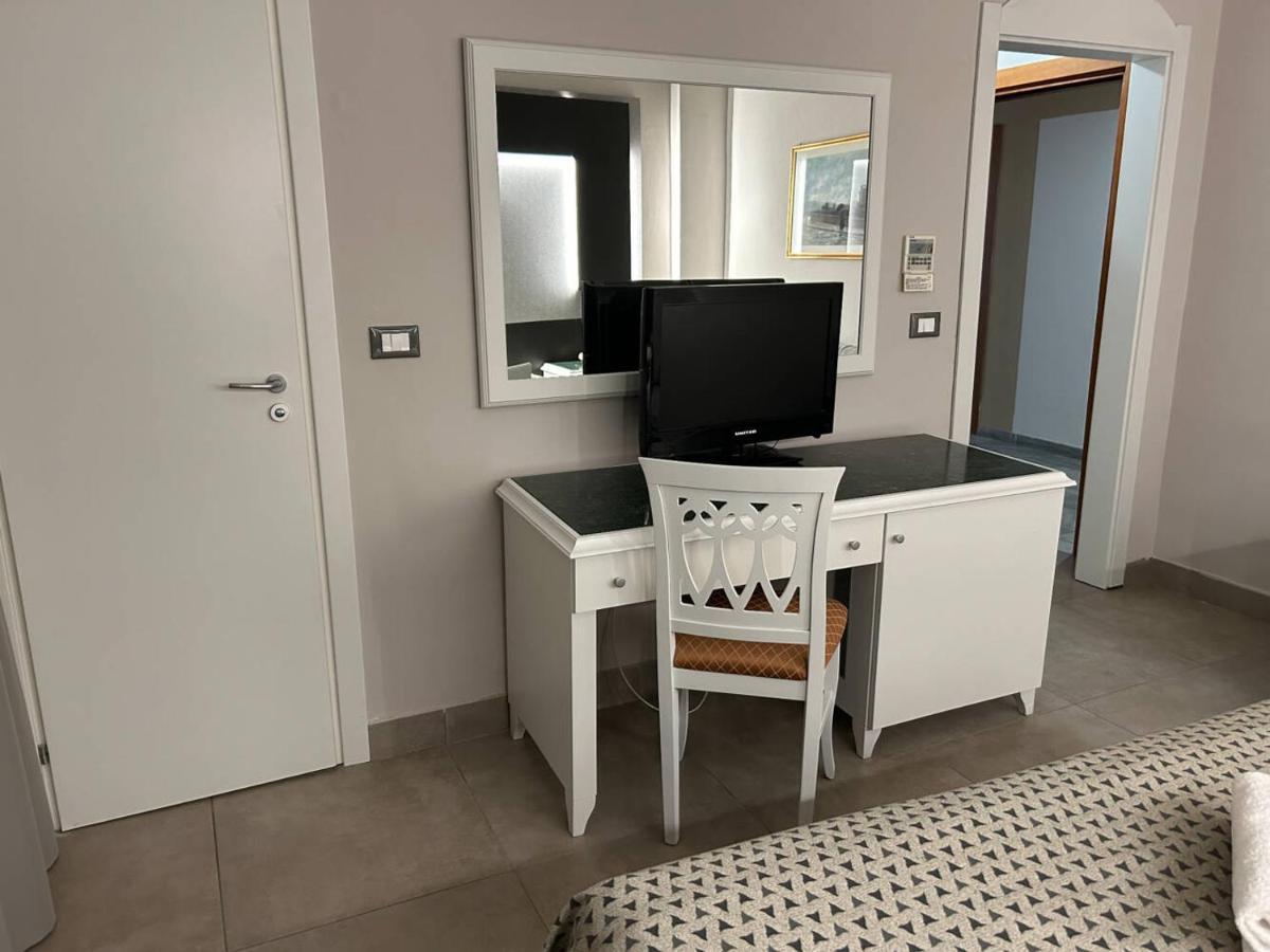 Grand Hotel Montesilvano Marina מראה חיצוני תמונה