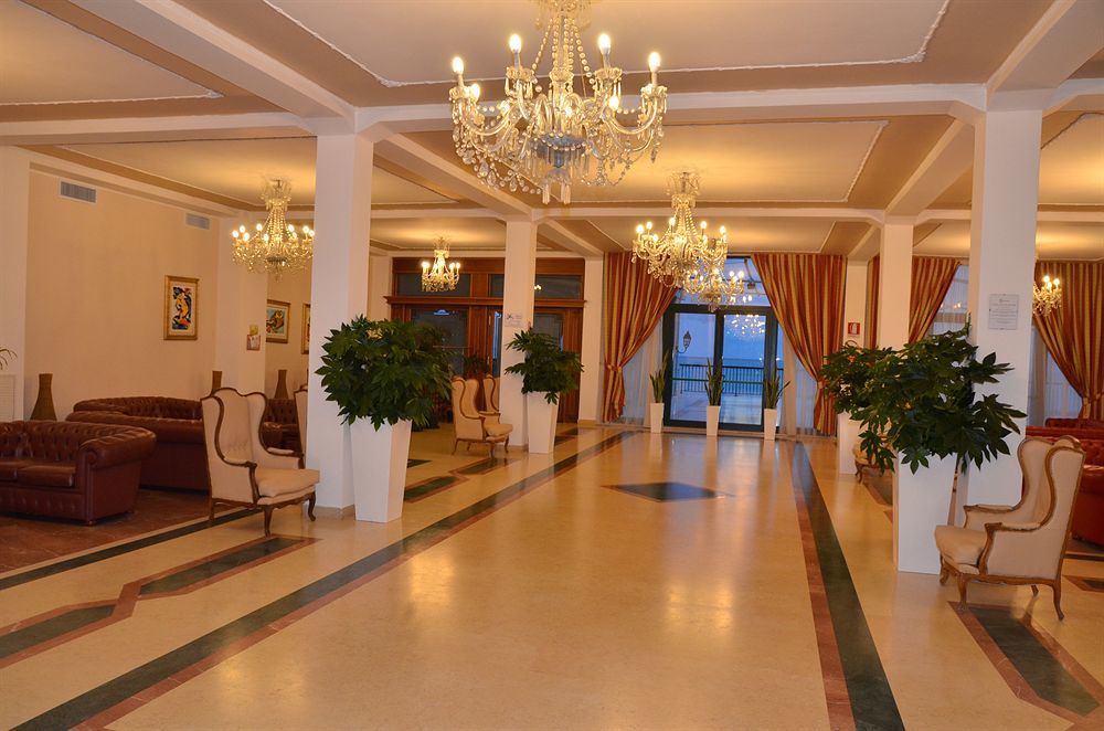 Grand Hotel Montesilvano Marina מראה חיצוני תמונה