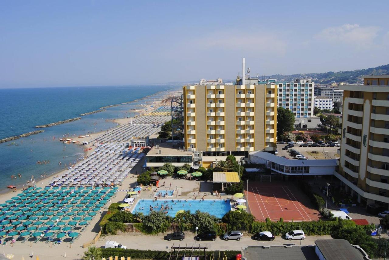 Grand Hotel Montesilvano Marina מראה חיצוני תמונה