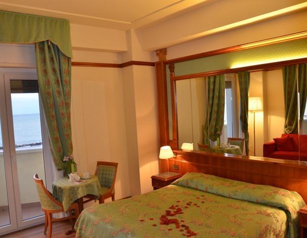 Grand Hotel Montesilvano Marina מראה חיצוני תמונה